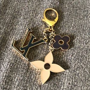 Authentic Louis Vuitton key chain FleurDeMonogram